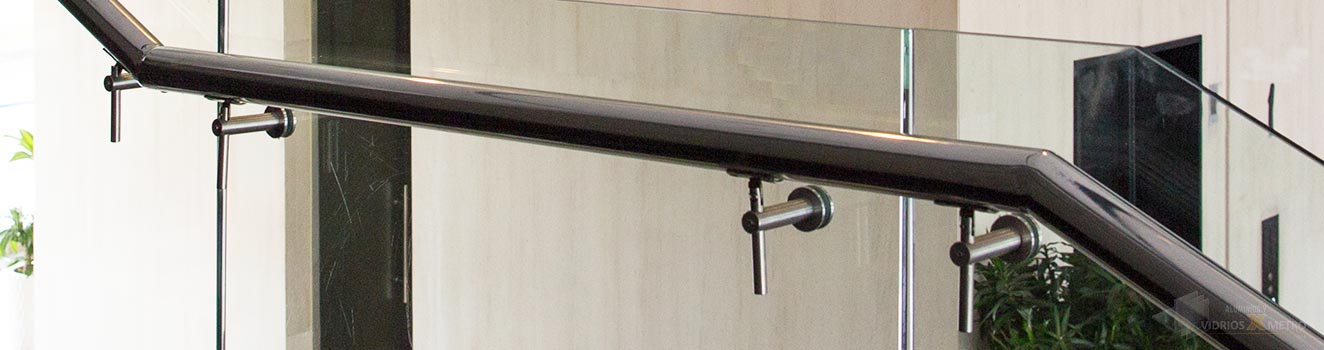 Accesorios en acero inoxidable | Vidrios Por metro